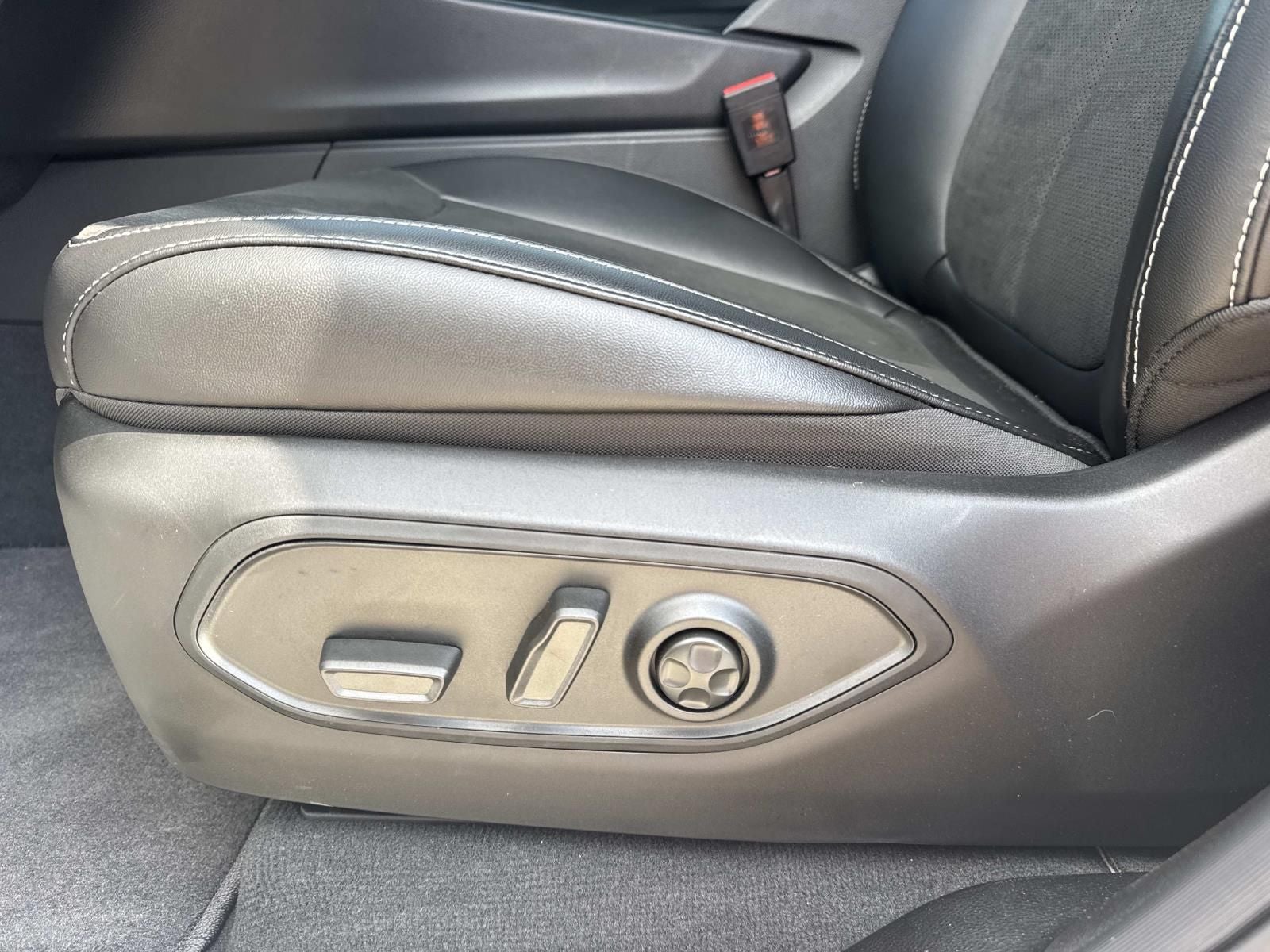 2026 Jeep Grand Cherokee GRAND CHEROKEE LAREDO ALTITUDE 4X2