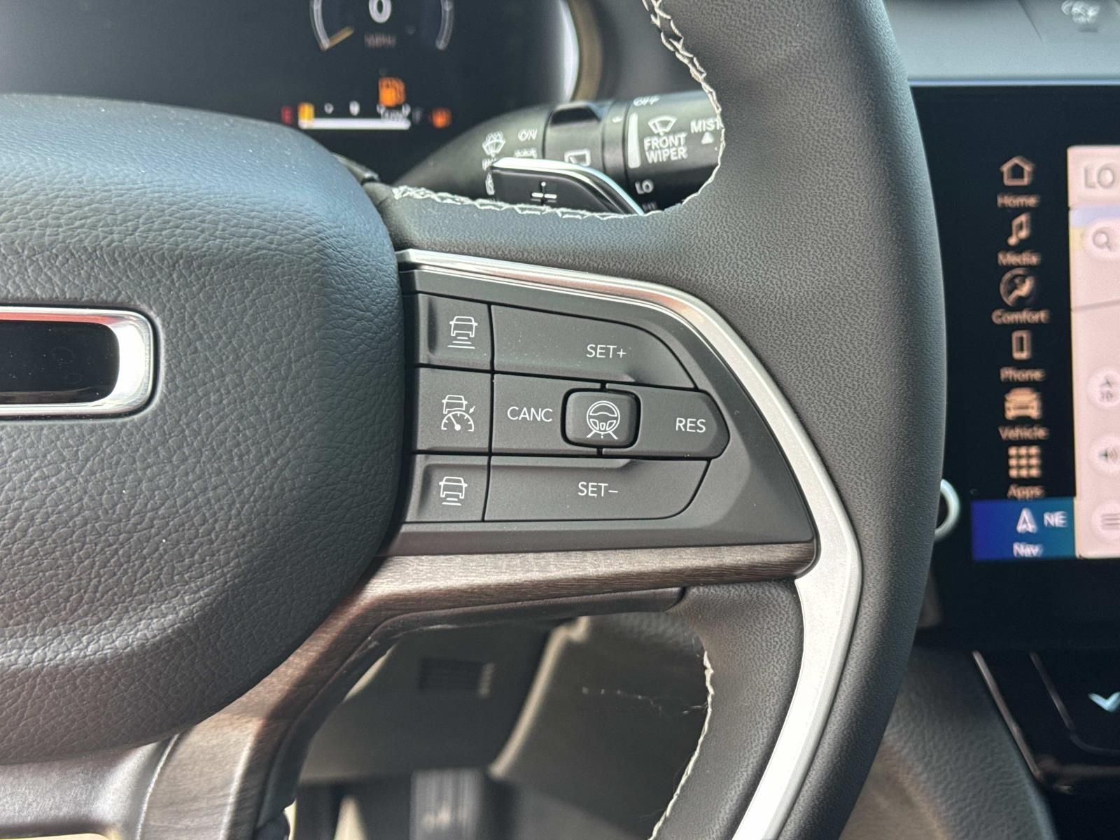 2026 Jeep Grand Cherokee GRAND CHEROKEE LAREDO ALTITUDE 4X2
