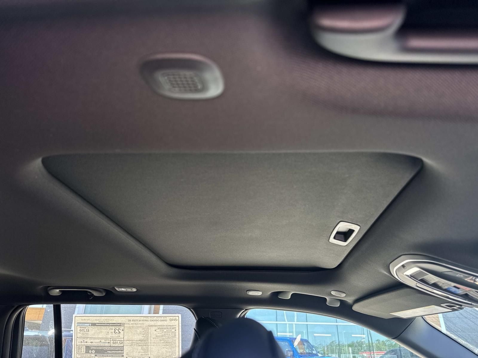 2026 Jeep Grand Cherokee GRAND CHEROKEE LAREDO ALTITUDE 4X2