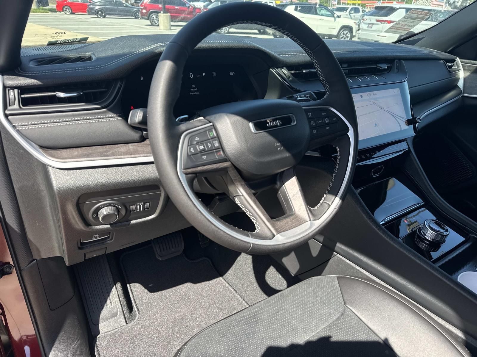 2026 Jeep Grand Cherokee GRAND CHEROKEE LAREDO ALTITUDE 4X2