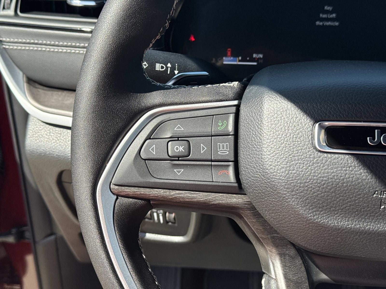 2026 Jeep Grand Cherokee GRAND CHEROKEE LAREDO ALTITUDE 4X2