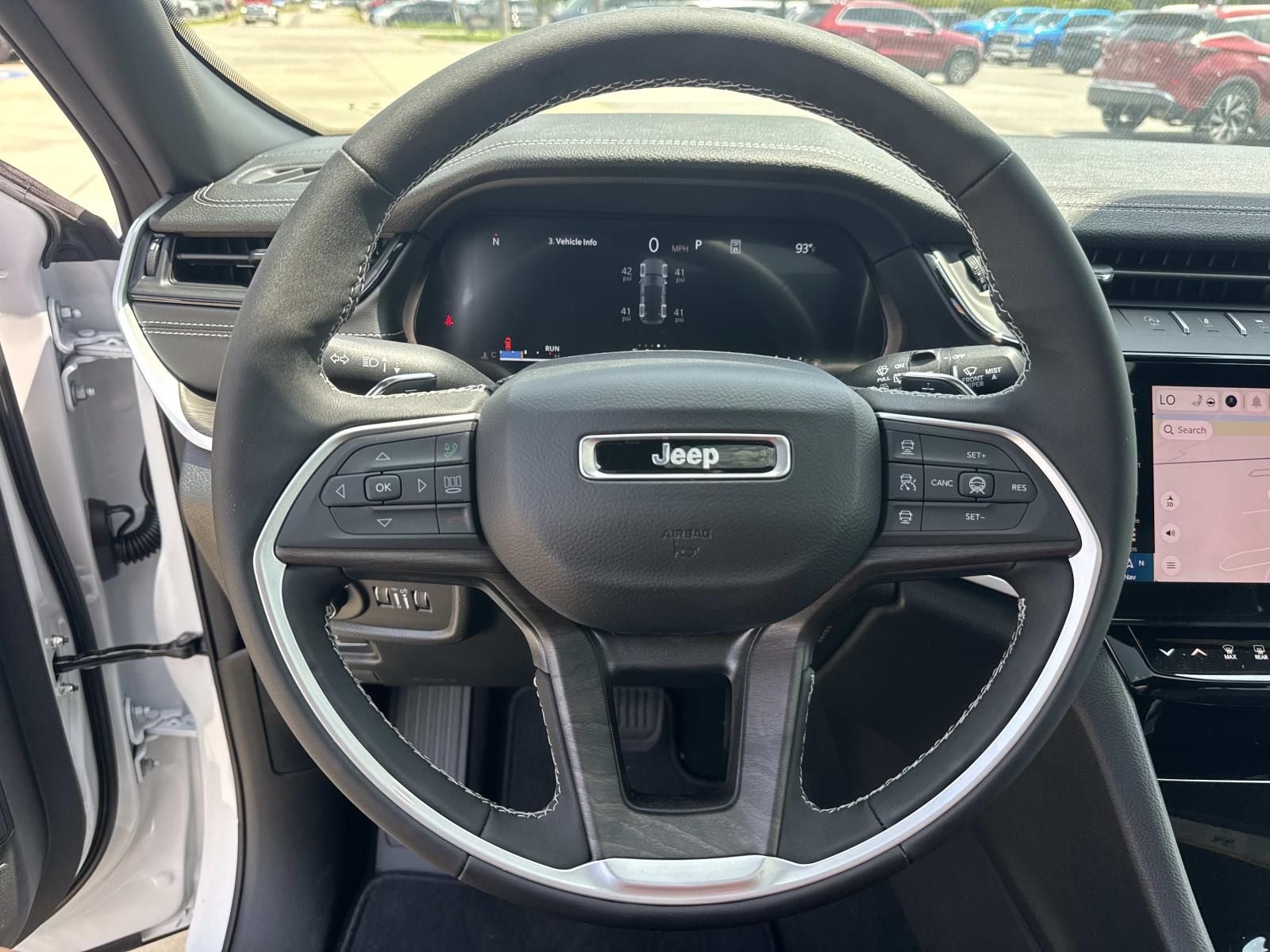 2026 Jeep Grand Cherokee GRAND CHEROKEE LAREDO ALTITUDE 4X2