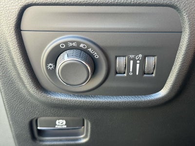 2026 Jeep Grand Cherokee GRAND CHEROKEE LAREDO ALTITUDE 4X2