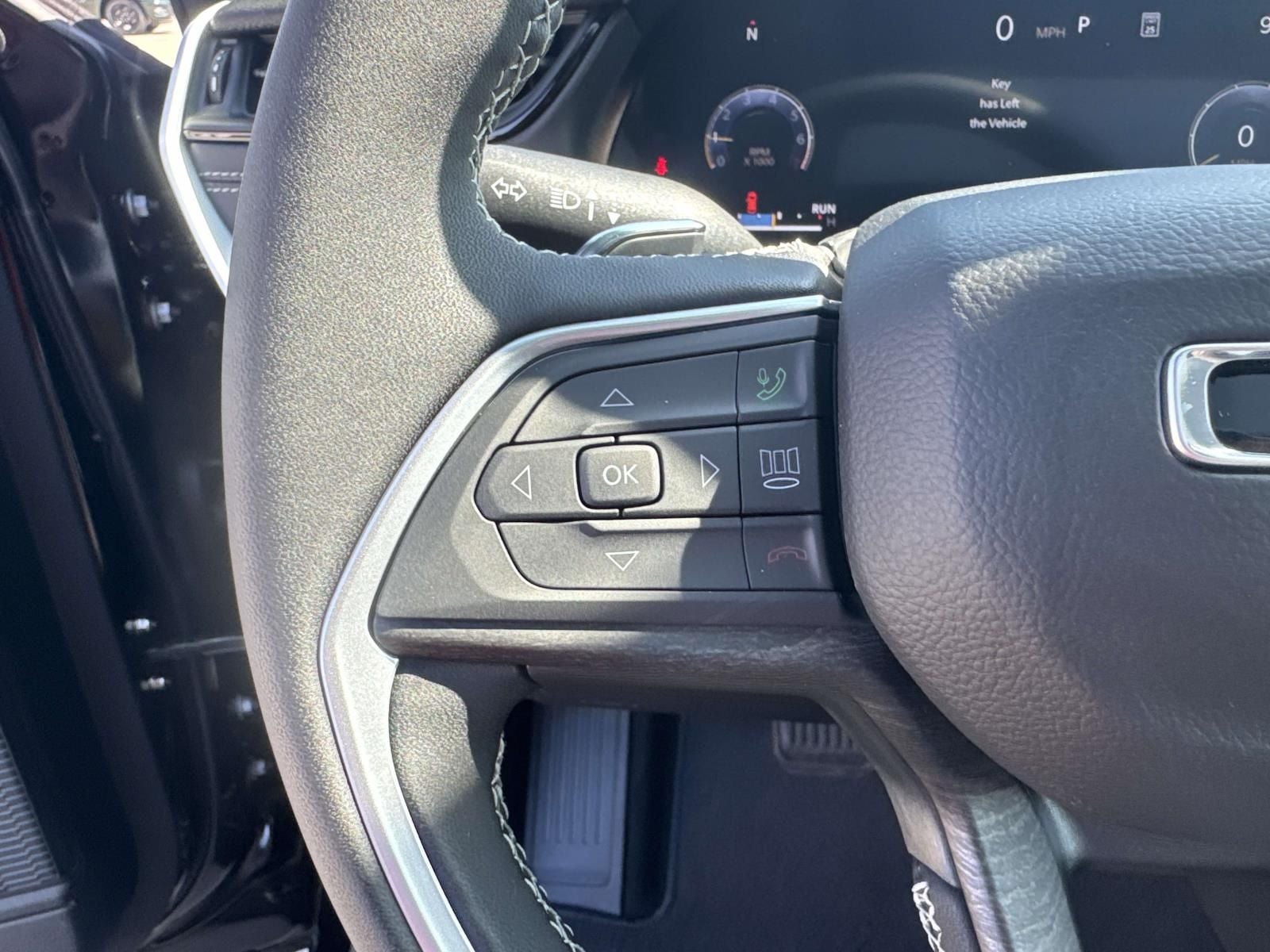 2026 Jeep Grand Cherokee GRAND CHEROKEE LAREDO ALTITUDE 4X2