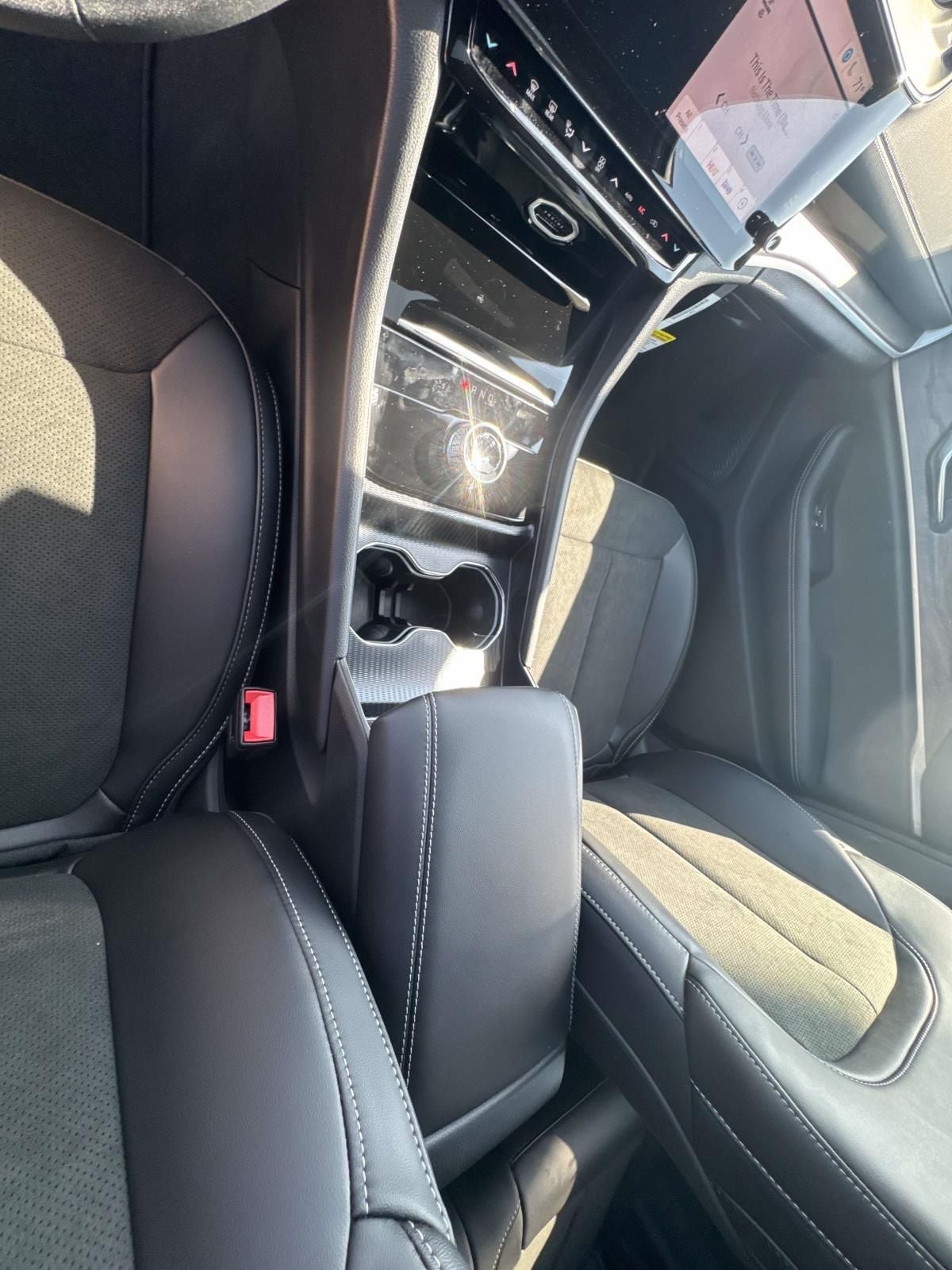 2026 Jeep Grand Cherokee GRAND CHEROKEE LAREDO ALTITUDE 4X2