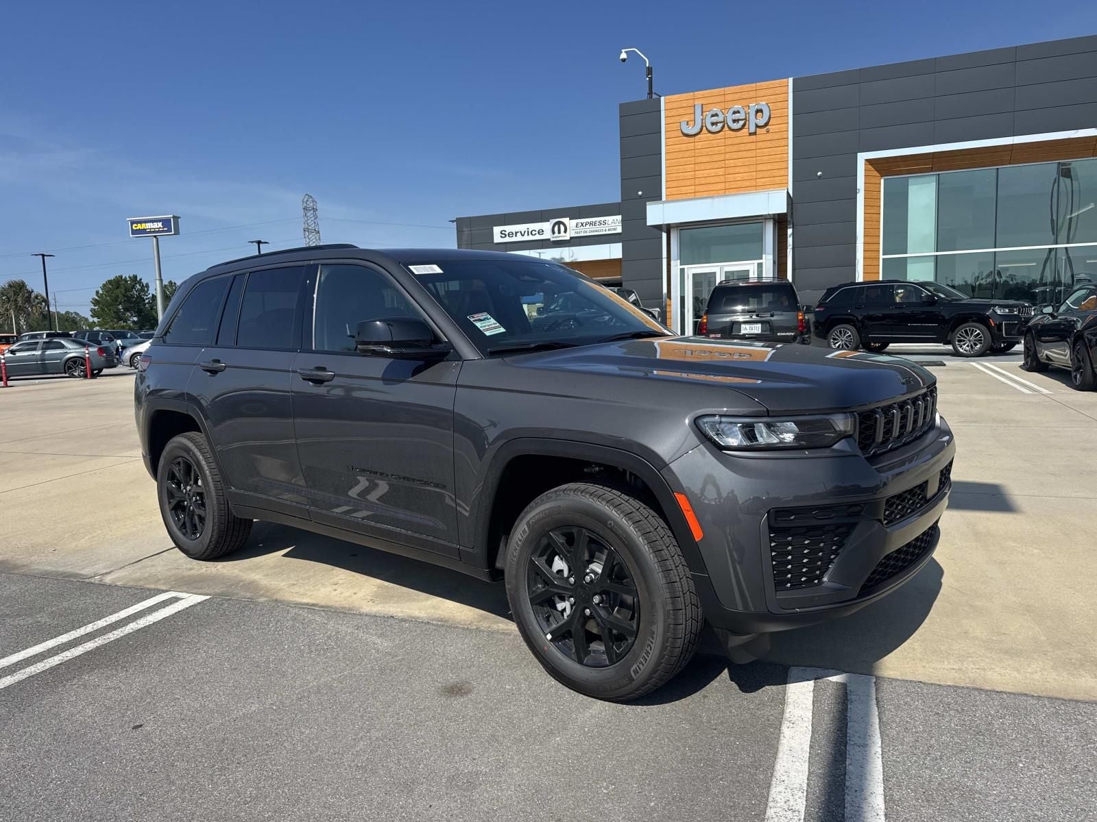 2026 Jeep Grand Cherokee GRAND CHEROKEE LAREDO ALTITUDE 4X2