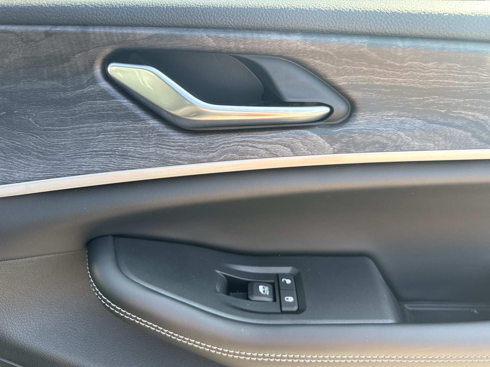 2026 Jeep Grand Cherokee GRAND CHEROKEE LAREDO ALTITUDE 4X2