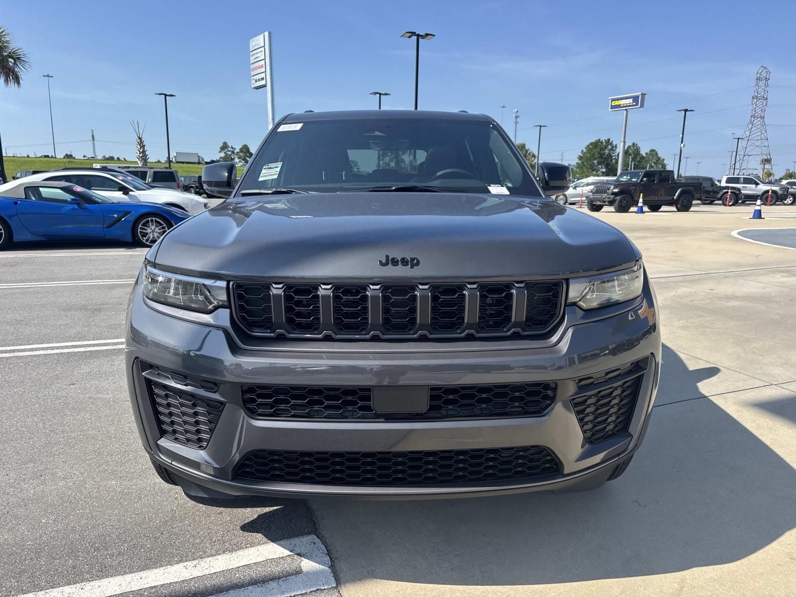 2026 Jeep Grand Cherokee GRAND CHEROKEE LAREDO ALTITUDE 4X2