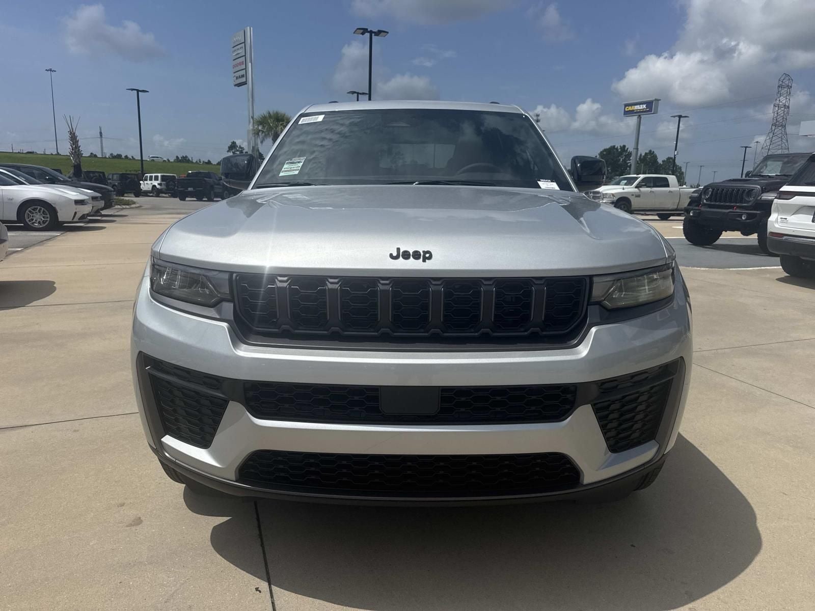 2026 Jeep Grand Cherokee GRAND CHEROKEE LAREDO ALTITUDE 4X2