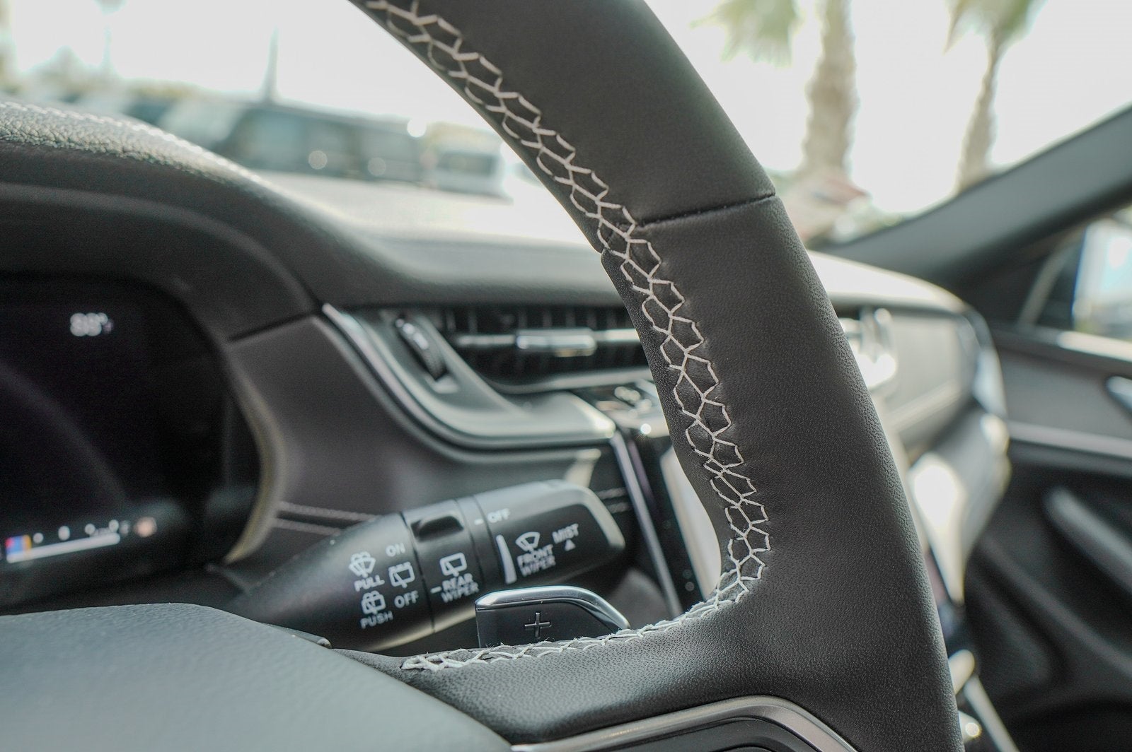 2025 Jeep Grand Cherokee GRAND CHEROKEE LIMITED 4X2