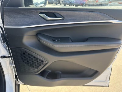 2025 Jeep Grand Cherokee Limited 4x2