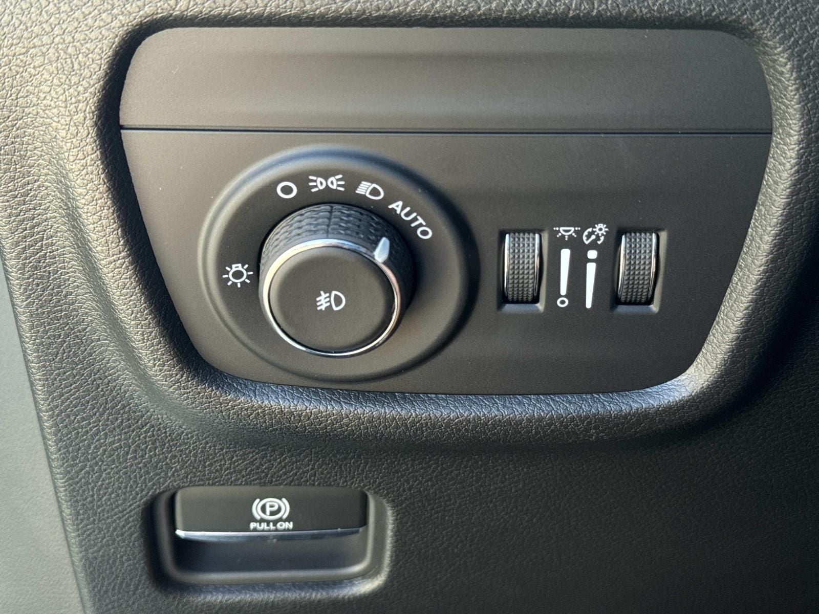 2025 Jeep Grand Cherokee Limited 4x2