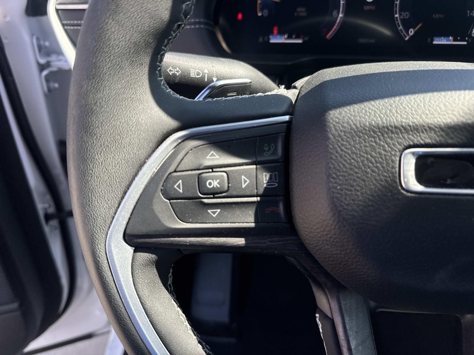 2025 Jeep Grand Cherokee Limited 4x2