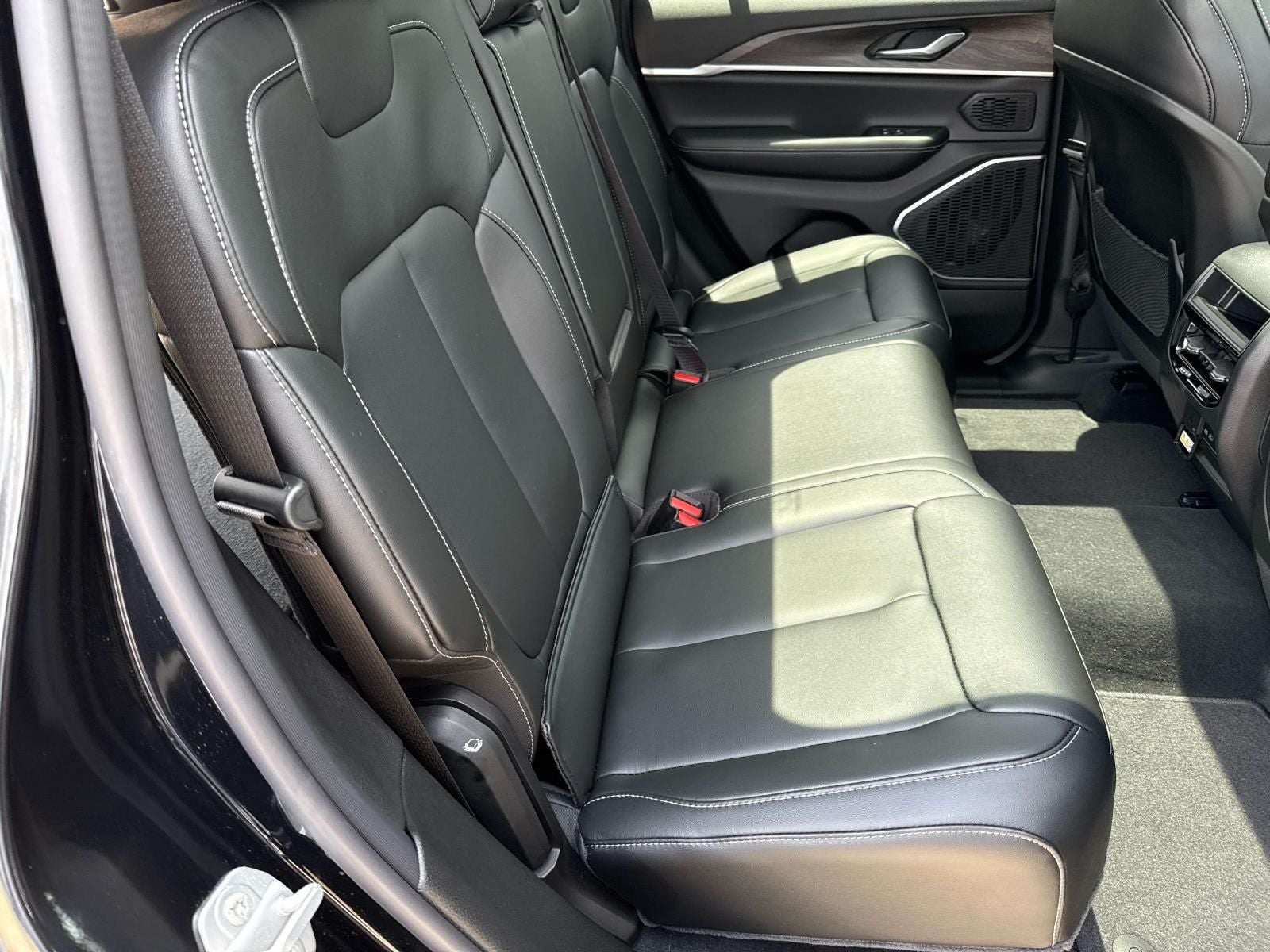 2026 Jeep Grand Cherokee GRAND CHEROKEE LIMITED 4X2