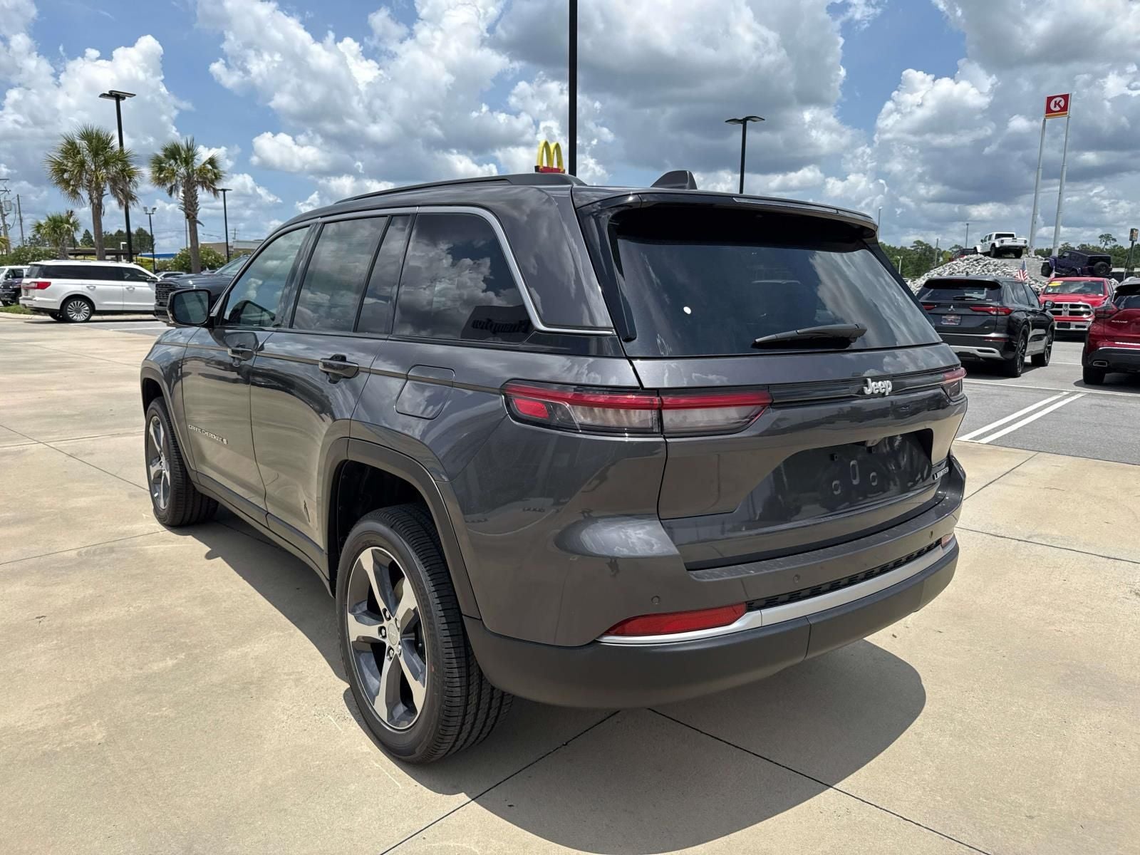 2026 Jeep Grand Cherokee GRAND CHEROKEE LIMITED 4X2