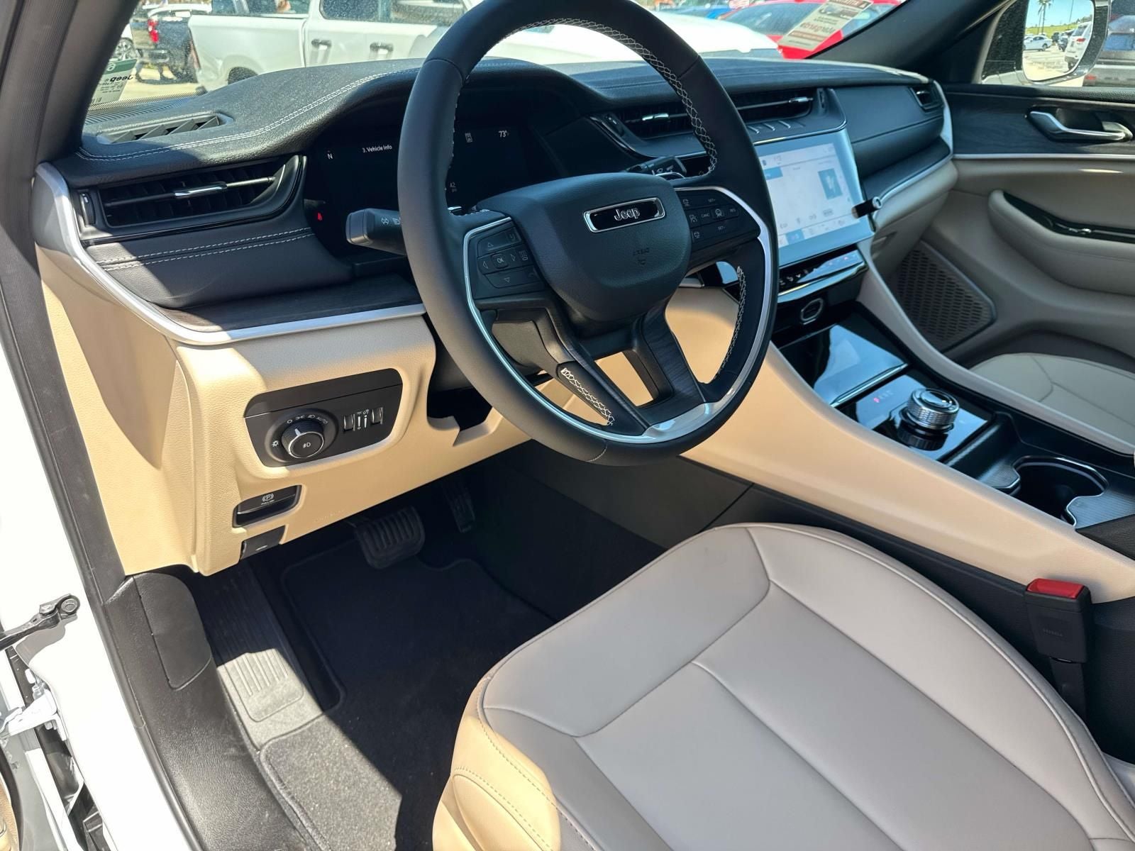 2026 Jeep Grand Cherokee GRAND CHEROKEE LIMITED 4X2