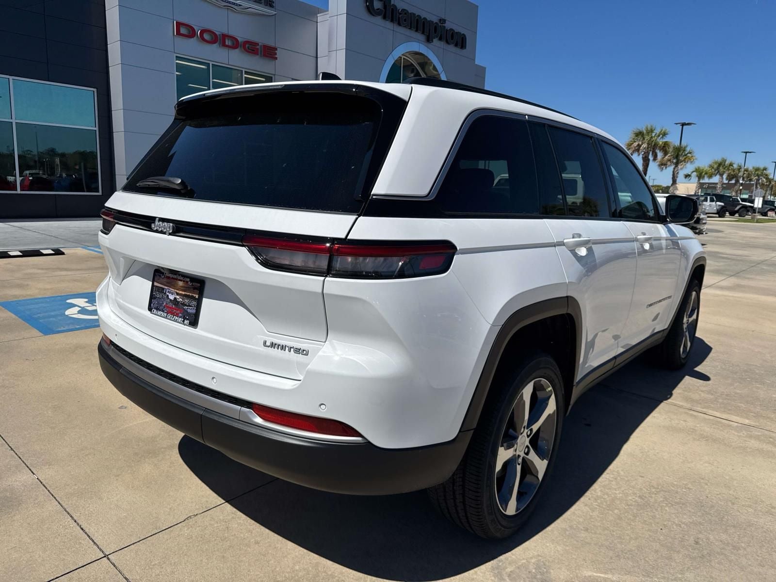 2026 Jeep Grand Cherokee GRAND CHEROKEE LIMITED 4X2