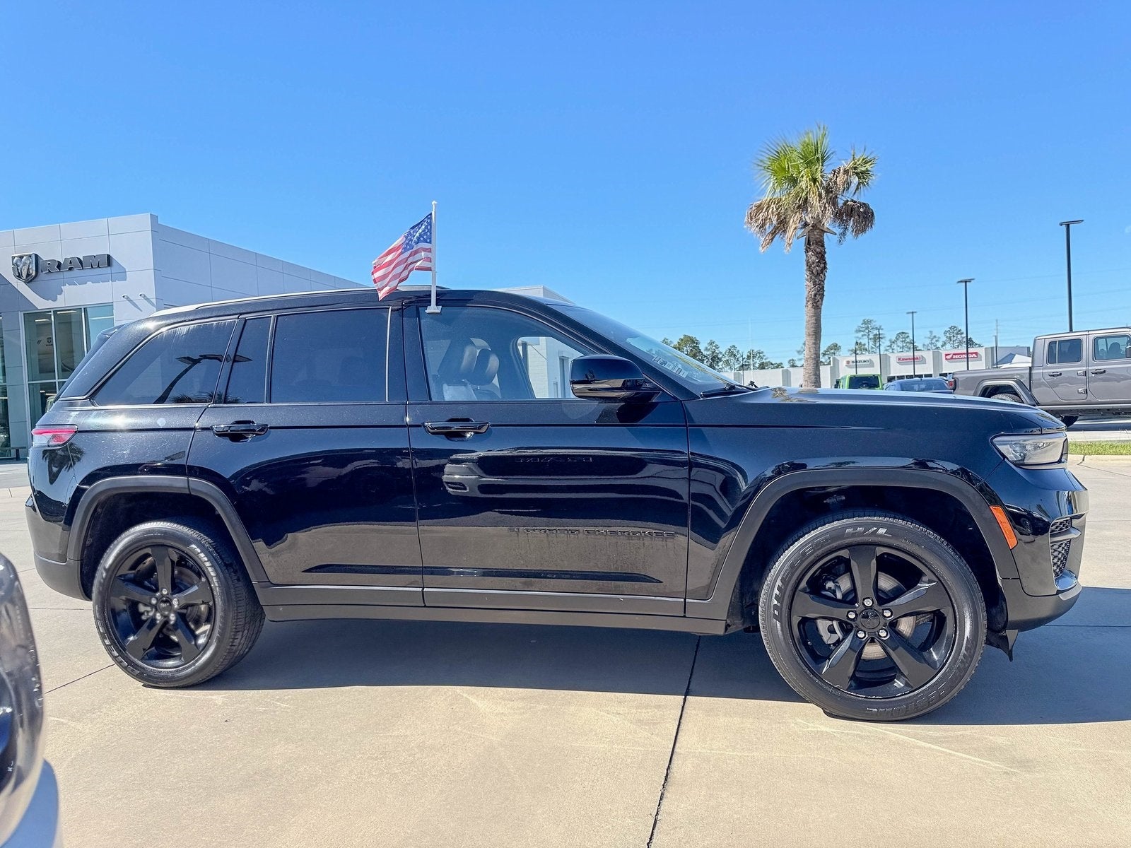 2023 Jeep Grand Cherokee Altitude 4x4