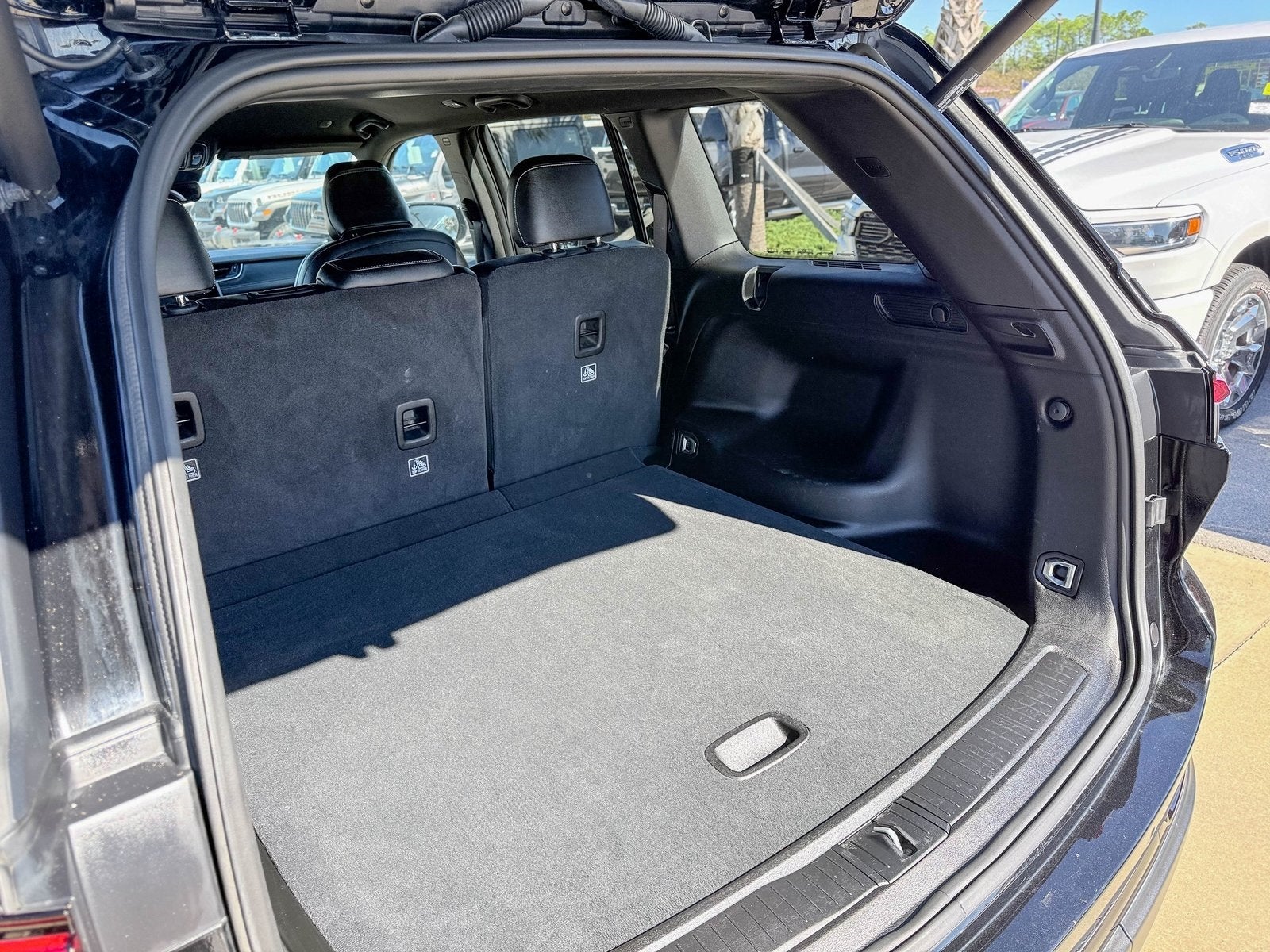 2023 Jeep Grand Cherokee Altitude 4x4