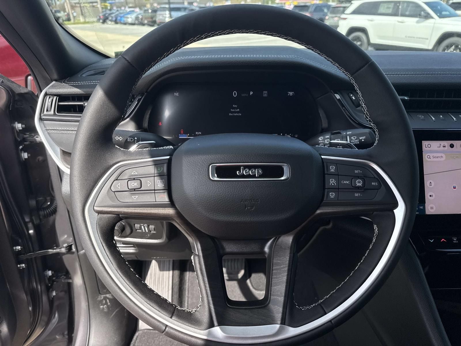 2026 Jeep Grand Cherokee GRAND CHEROKEE LAREDO ALTITUDE 4X4