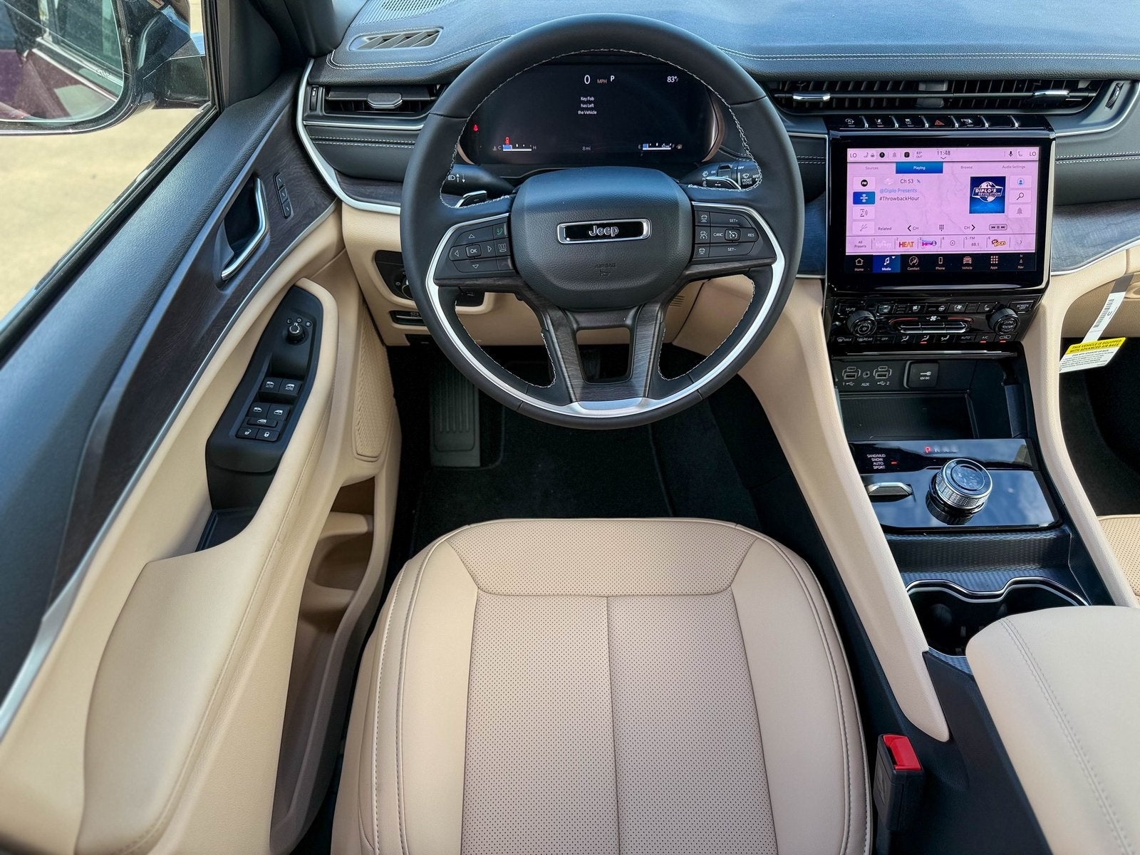 2025 Jeep Grand Cherokee GRAND CHEROKEE LIMITED 4X4