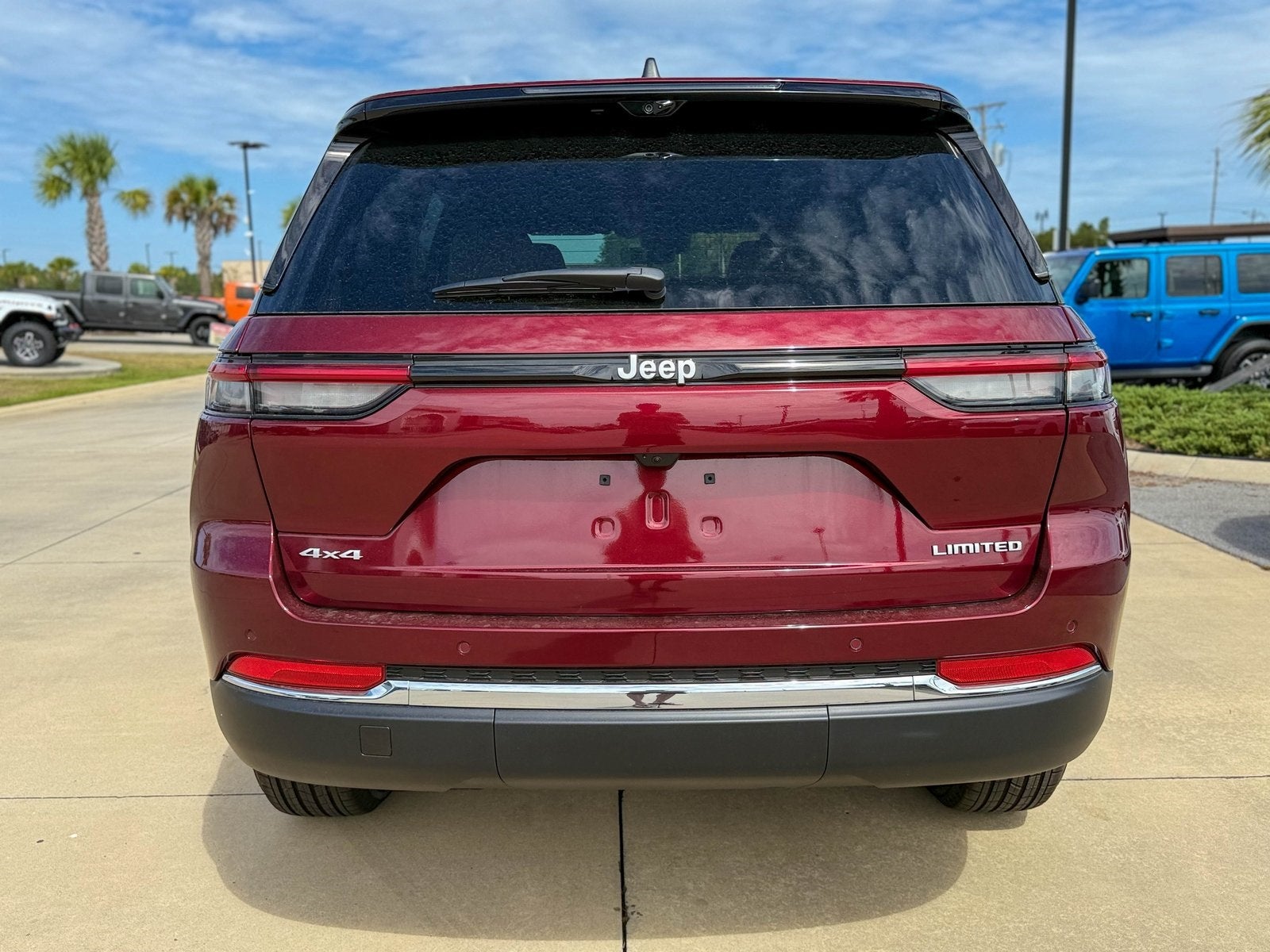 2025 Jeep Grand Cherokee GRAND CHEROKEE LIMITED 4X4