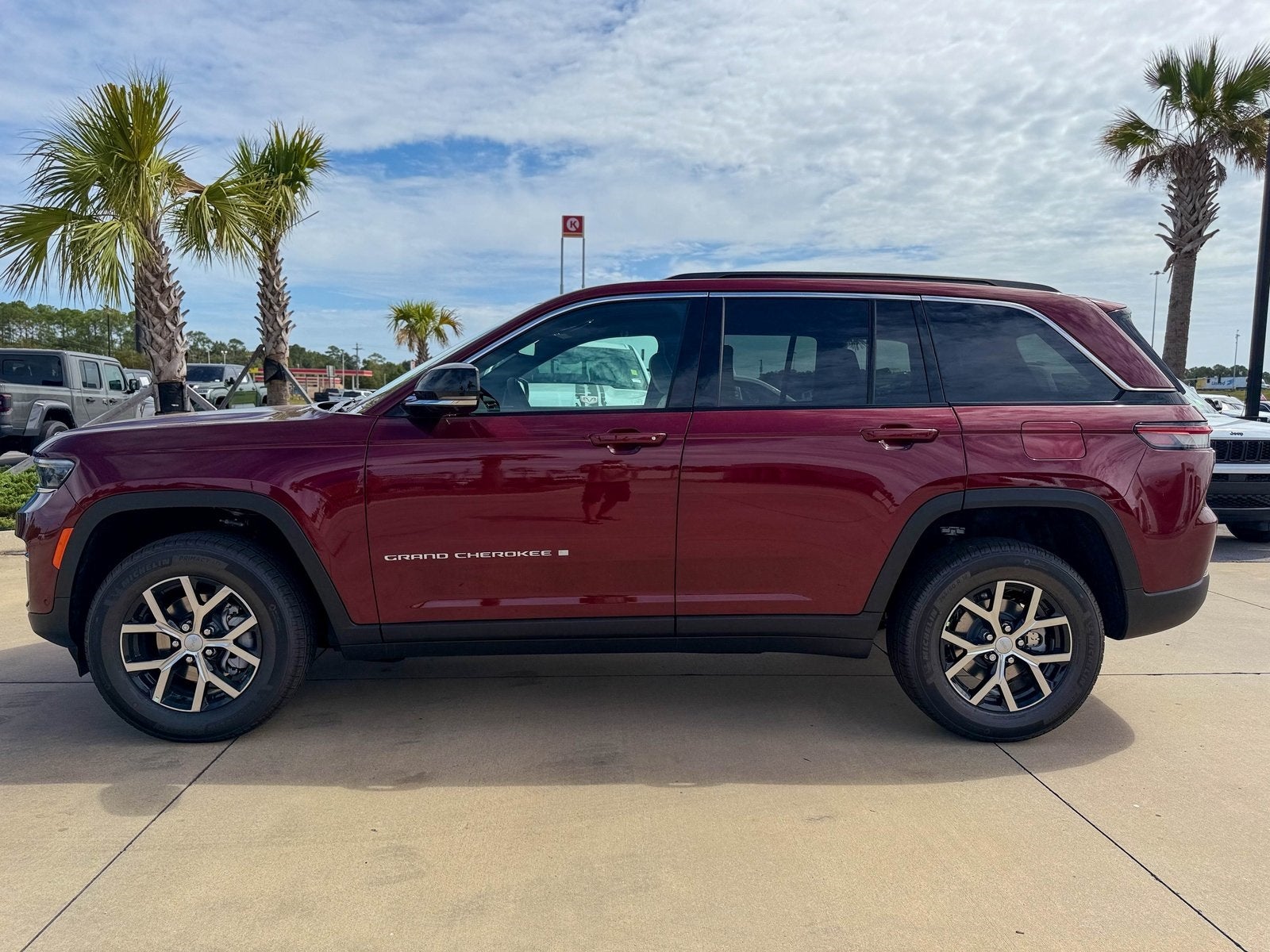2025 Jeep Grand Cherokee GRAND CHEROKEE LIMITED 4X4