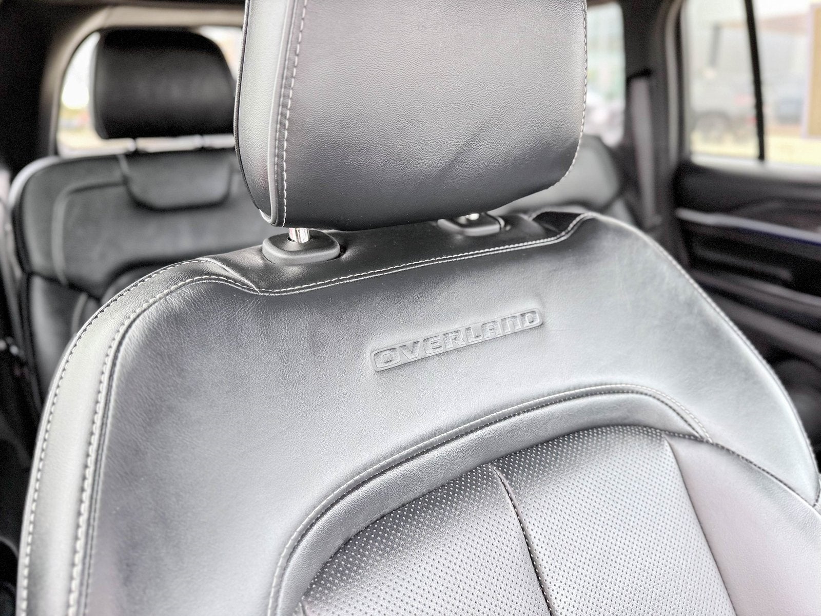 2023 Jeep Grand Cherokee Overland 4x4