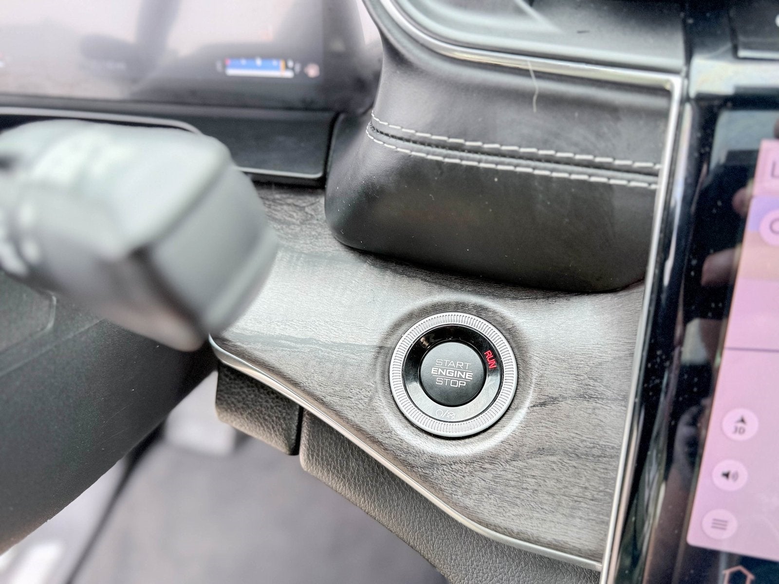 2023 Jeep Grand Cherokee Overland 4x4