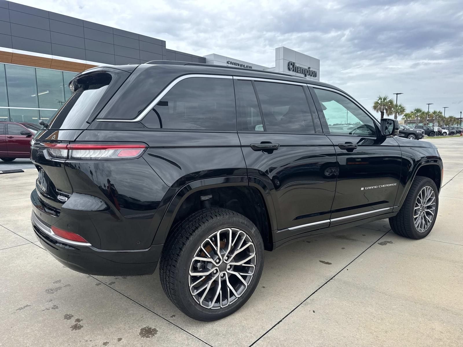 2026 Jeep Grand Cherokee GRAND CHEROKEE SUMMIT 4X4