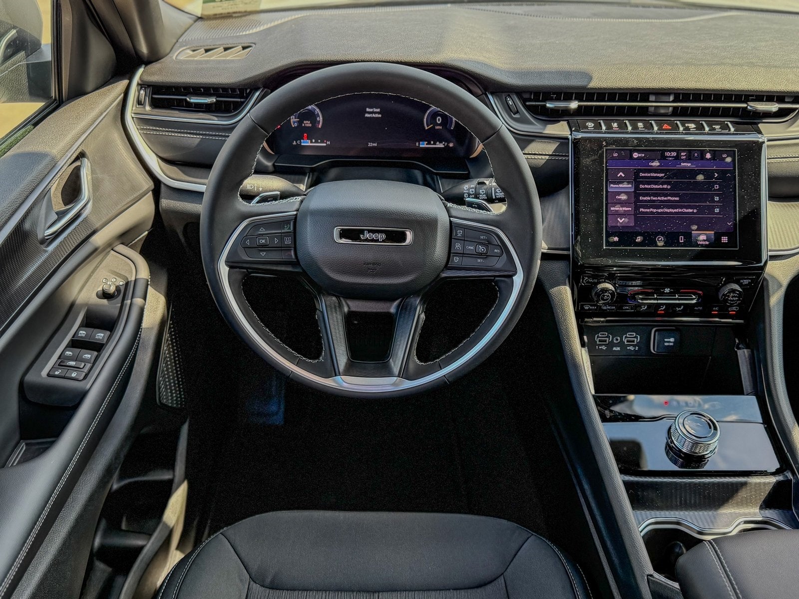 2025 Jeep Grand Cherokee GRAND CHEROKEE L LAREDO X 4X2