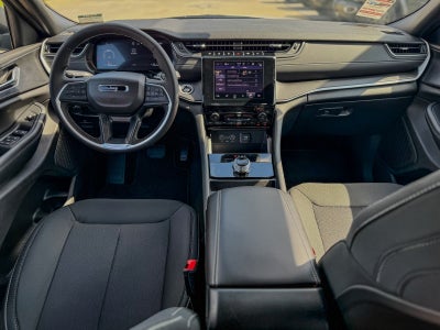 2025 Jeep Grand Cherokee GRAND CHEROKEE L LAREDO X 4X2