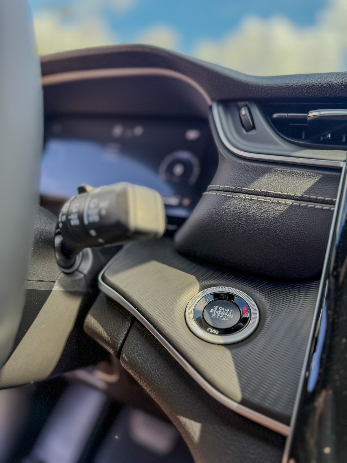 2025 Jeep Grand Cherokee GRAND CHEROKEE L LAREDO X 4X2