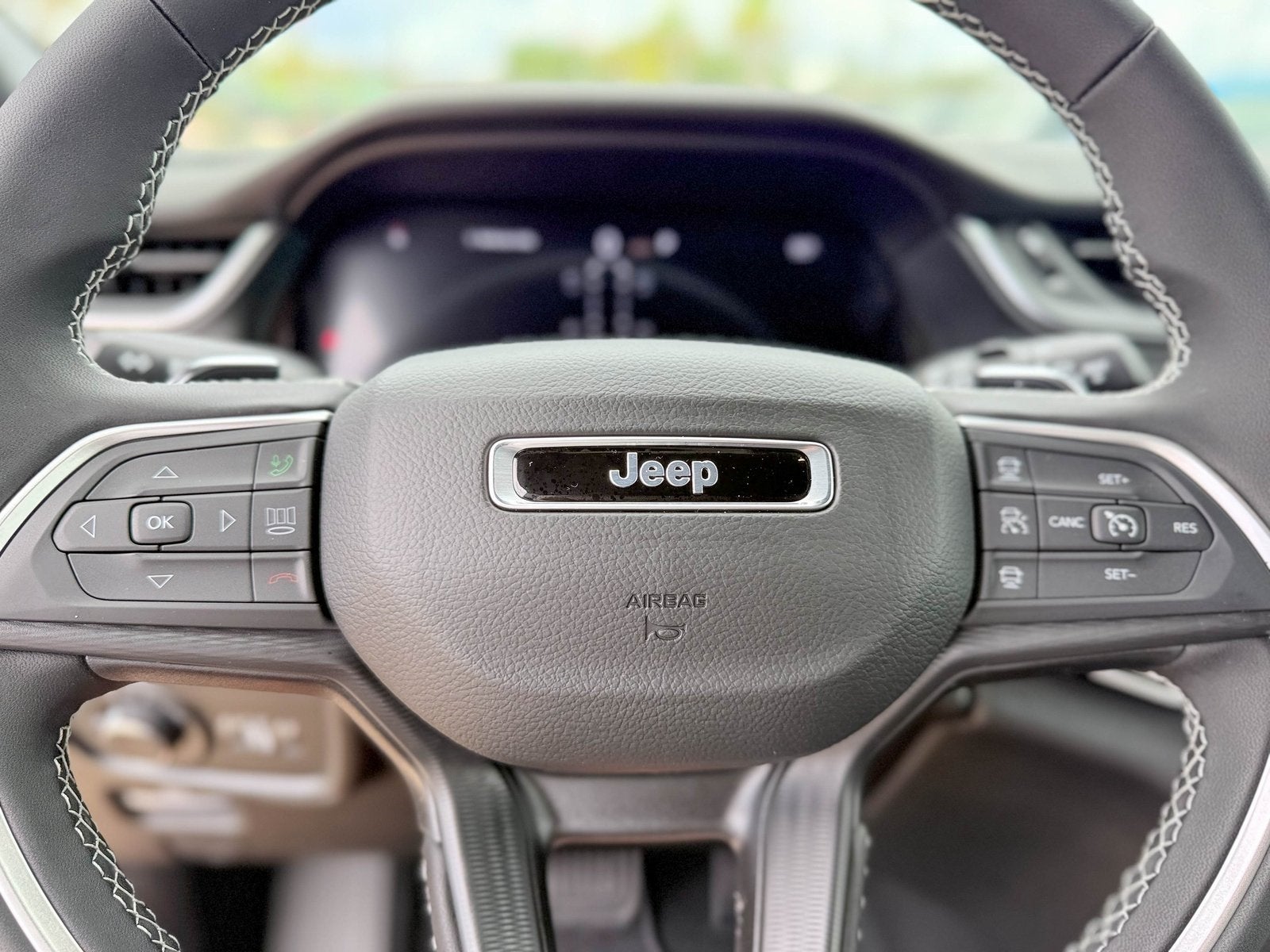 2025 Jeep Grand Cherokee GRAND CHEROKEE L LAREDO X 4X2