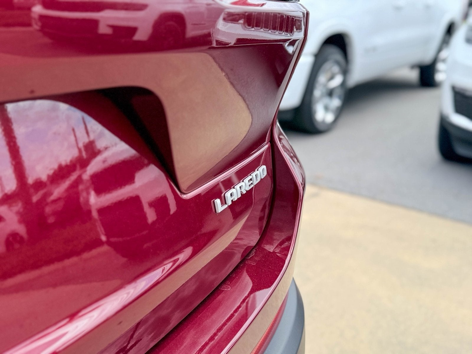 2025 Jeep Grand Cherokee GRAND CHEROKEE L LAREDO X 4X2