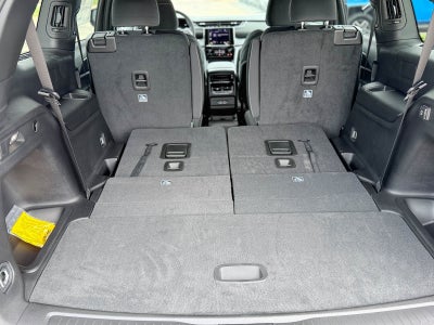 2025 Jeep Grand Cherokee GRAND CHEROKEE L LAREDO X 4X2