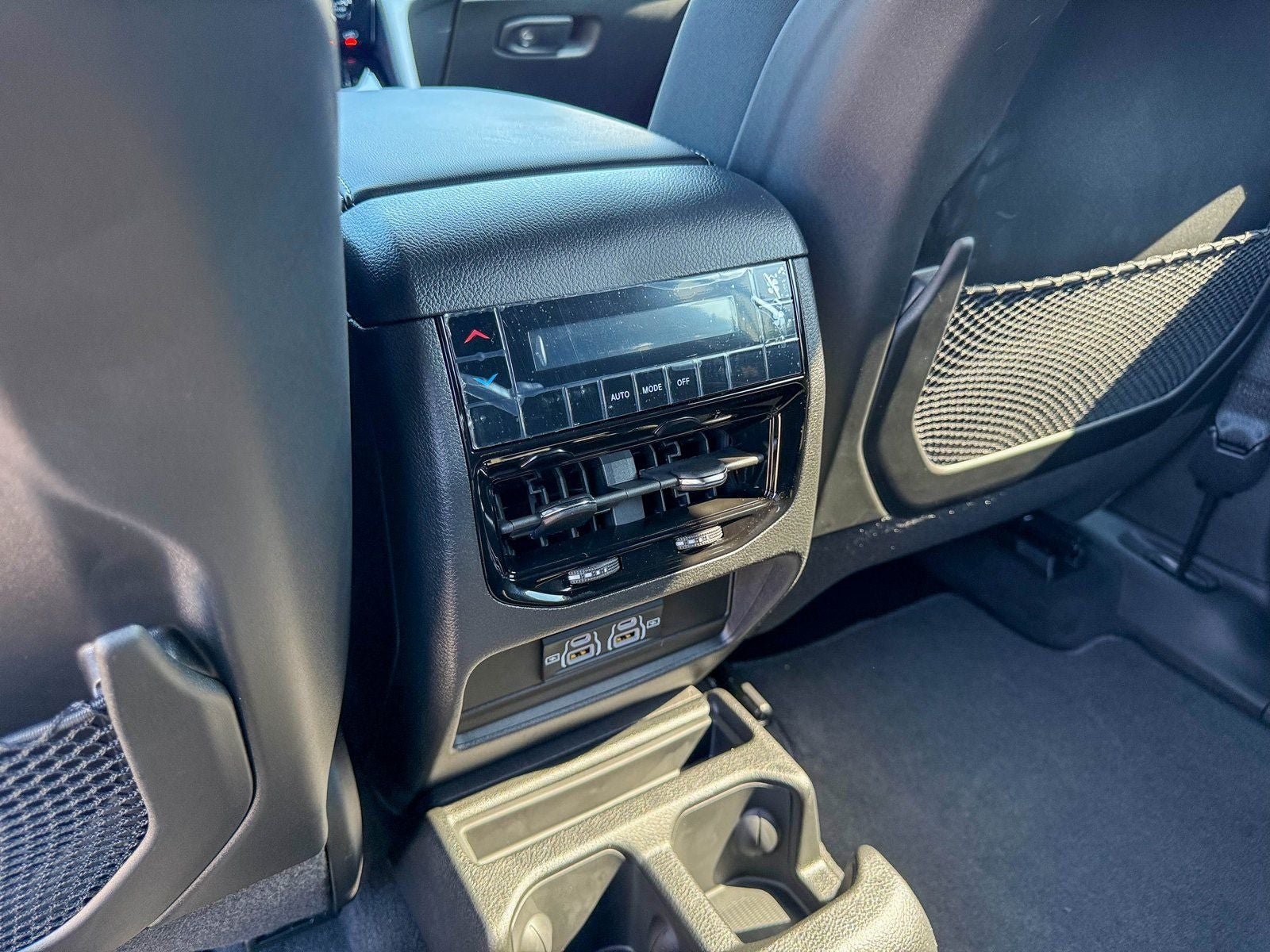 2025 Jeep Grand Cherokee GRAND CHEROKEE L LAREDO X 4X2