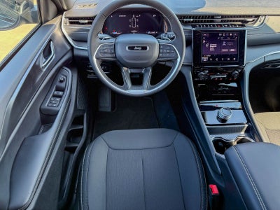 2025 Jeep Grand Cherokee GRAND CHEROKEE L LAREDO X 4X2