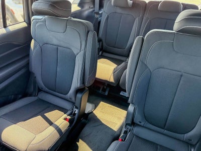 2025 Jeep Grand Cherokee GRAND CHEROKEE L LAREDO X 4X2