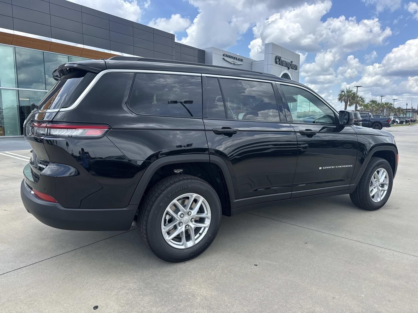 2026 Jeep Grand Cherokee GRAND CHEROKEE L LAREDO 4X2
