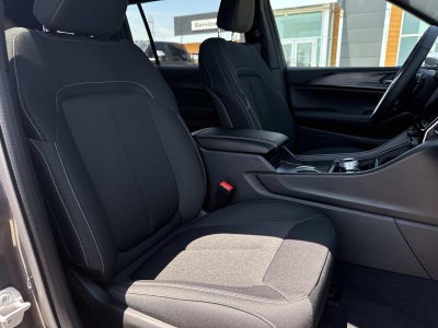 2026 Jeep Grand Cherokee GRAND CHEROKEE L LAREDO X 4X2