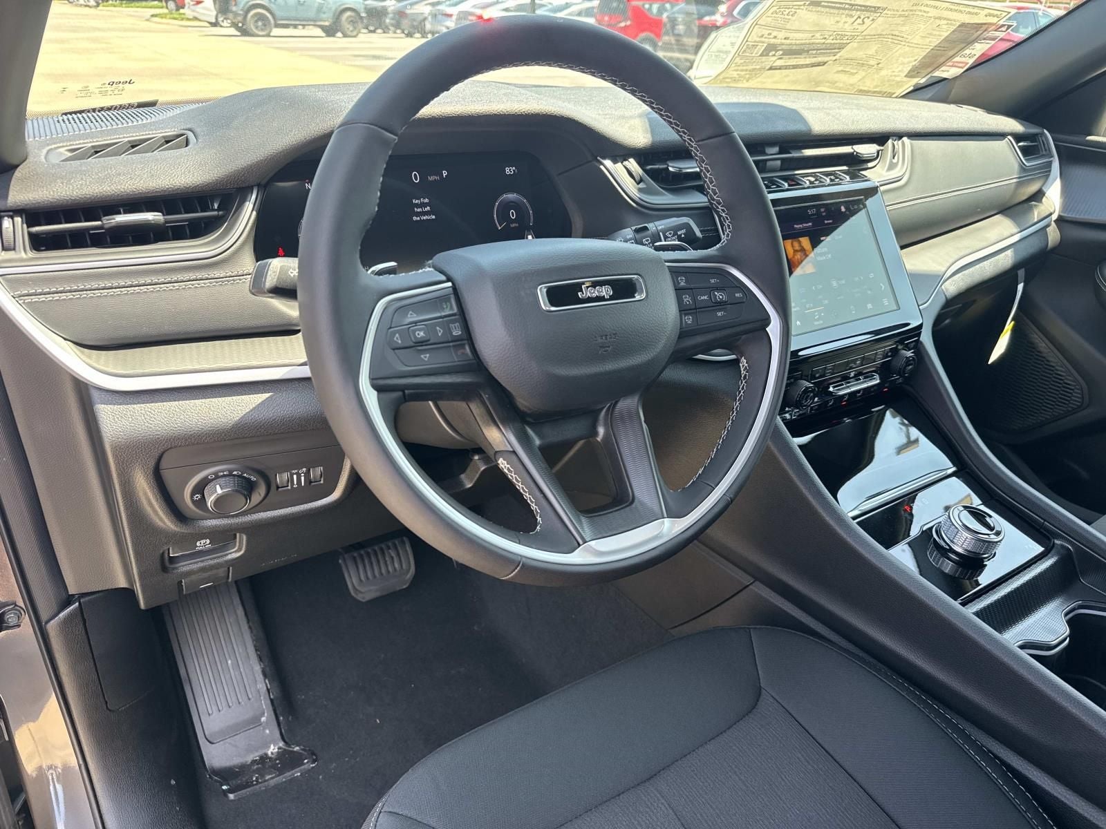 2026 Jeep Grand Cherokee GRAND CHEROKEE L LAREDO X 4X2