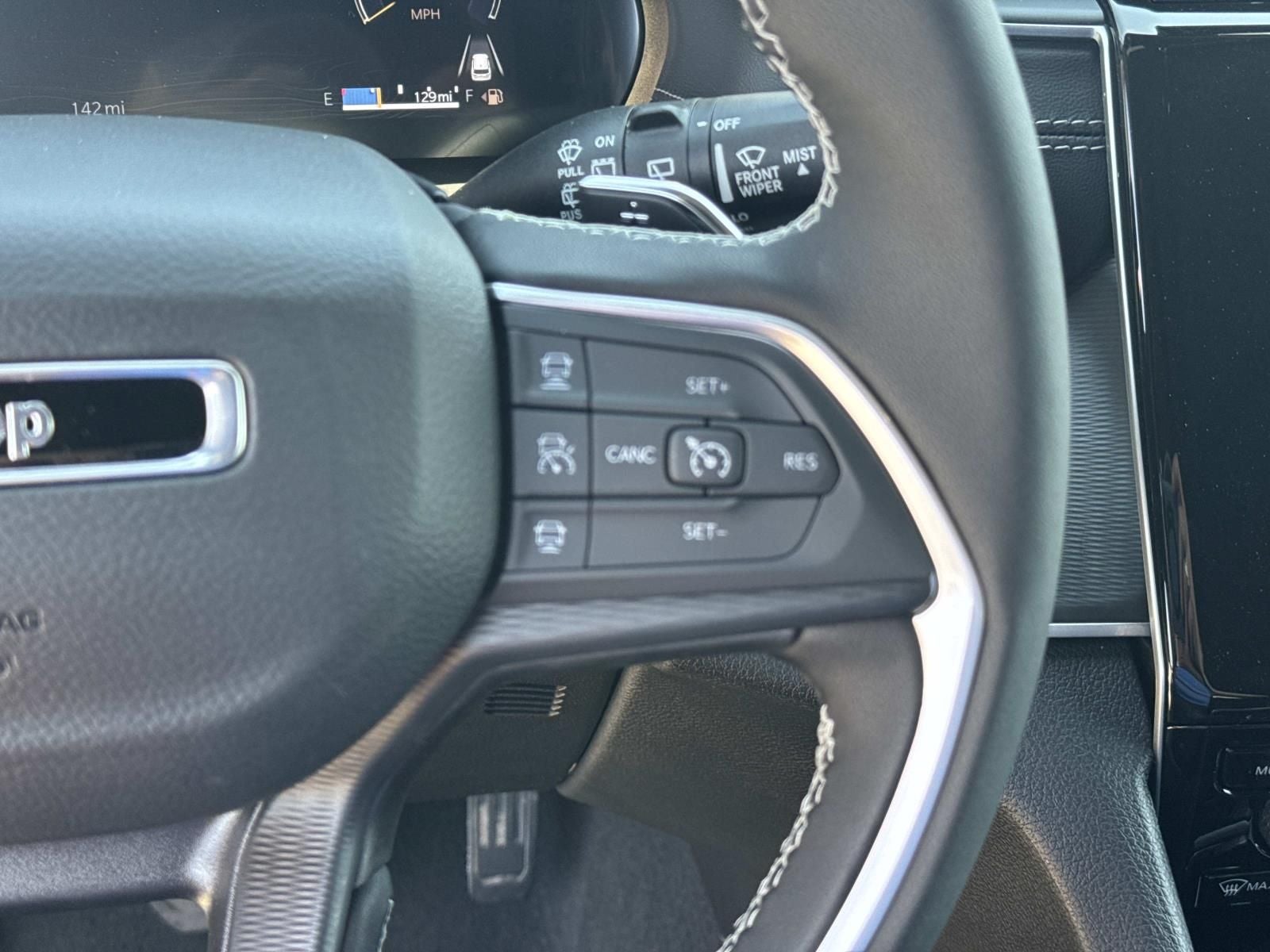 2026 Jeep Grand Cherokee GRAND CHEROKEE L LAREDO X 4X2