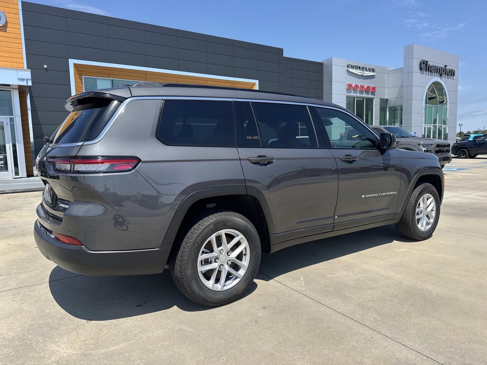 2026 Jeep Grand Cherokee GRAND CHEROKEE L LAREDO X 4X2