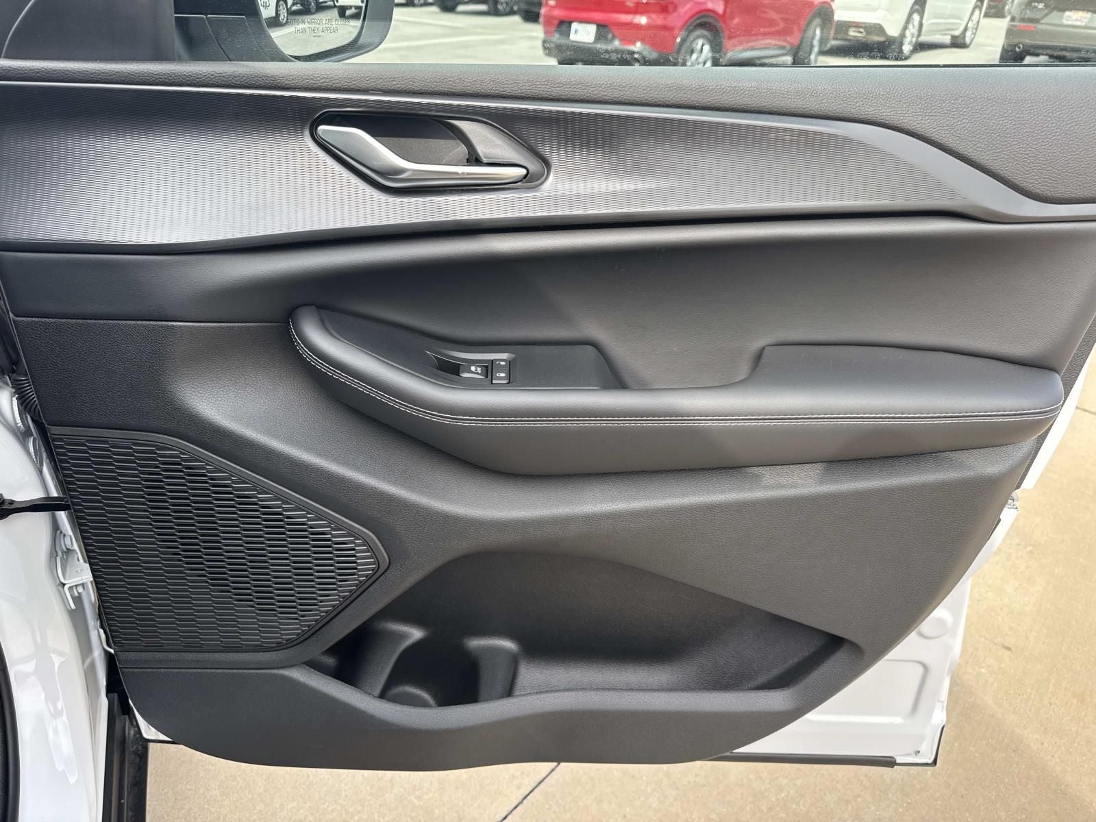 2026 Jeep Grand Cherokee GRAND CHEROKEE L LAREDO X 4X2