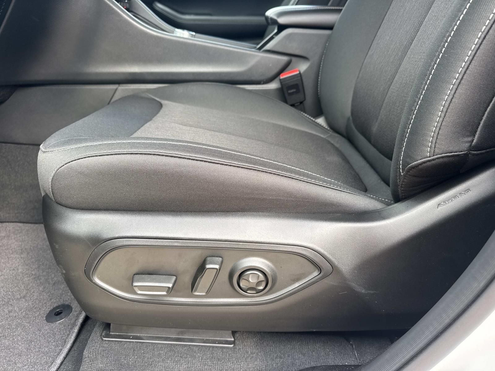 2026 Jeep Grand Cherokee GRAND CHEROKEE L LAREDO X 4X2