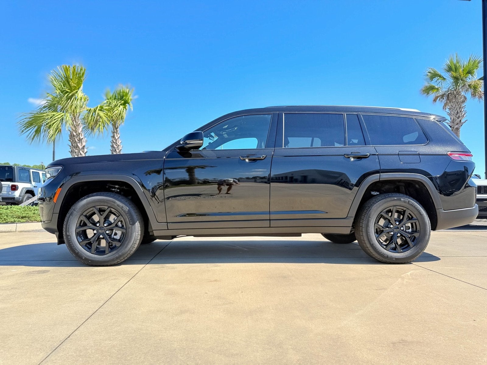 2025 Jeep Grand Cherokee GRAND CHEROKEE L ALTITUDE X 4X2