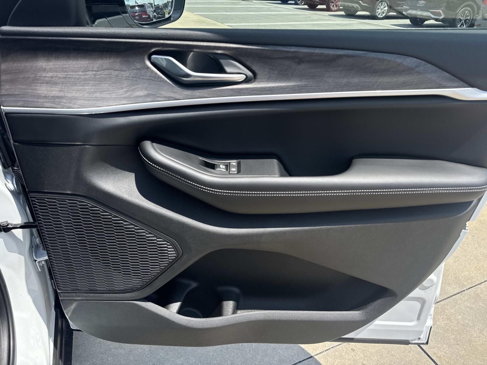 2026 Jeep Grand Cherokee L Laredo