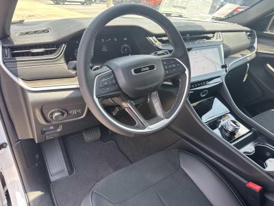 2026 Jeep Grand Cherokee L Laredo