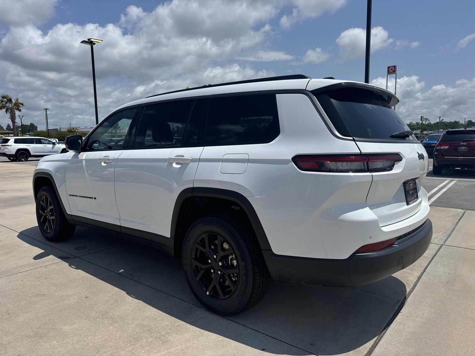 2026 Jeep Grand Cherokee L Laredo